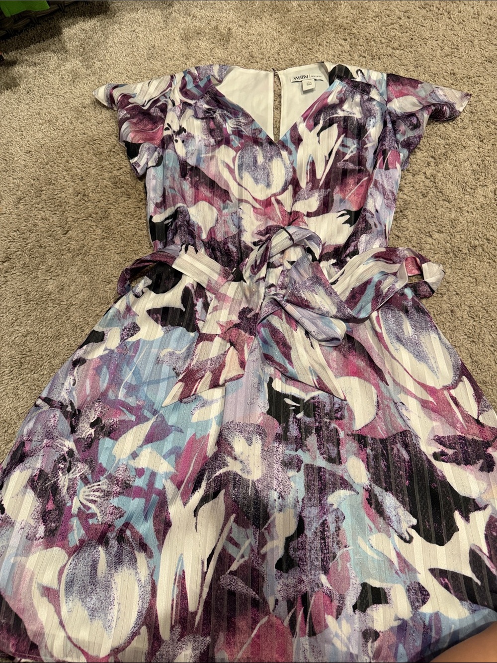WHBM Floral Pleated V-Neck Dress in Purple Print
